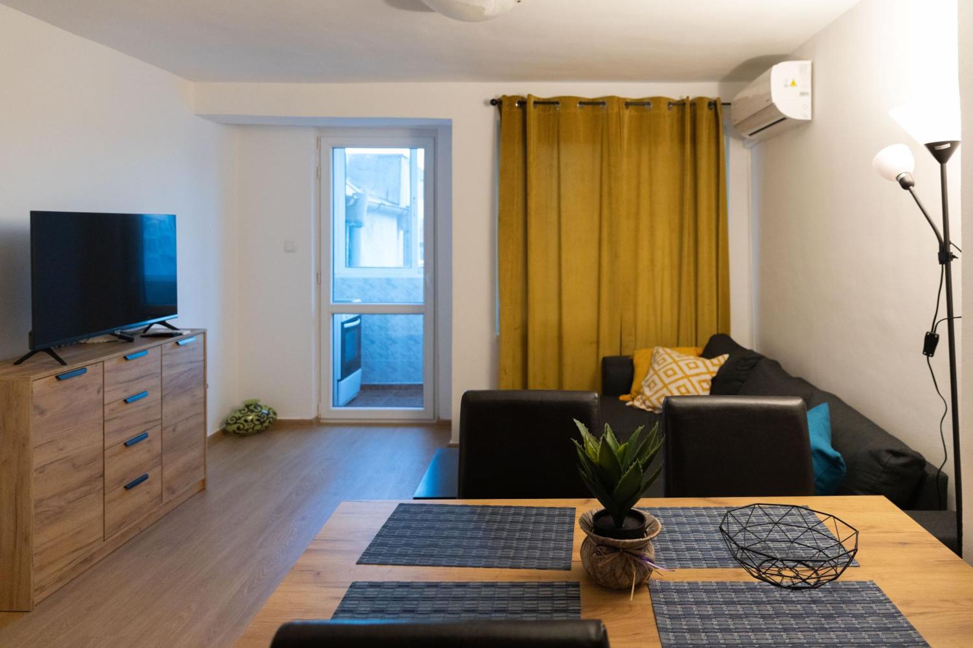 בורגאס Lovely 1Bd Flat Near The Sea Garden By Flat Mаnаger מראה חיצוני תמונה