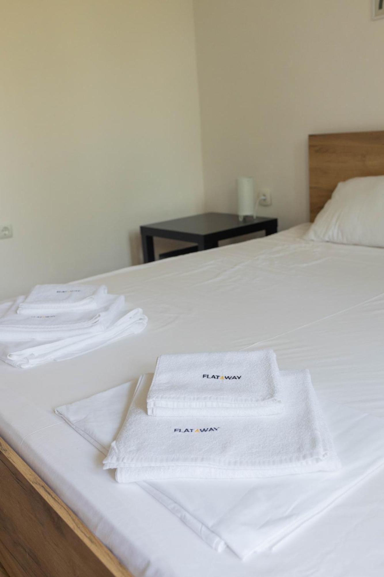 בורגאס Lovely 1Bd Flat Near The Sea Garden By Flat Mаnаger מראה חיצוני תמונה